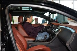 2014款别克君越2.0T