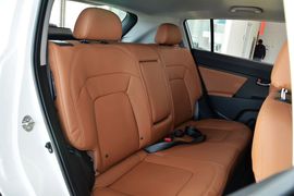 2015款起亚智跑2.0L自动两驱版GLS