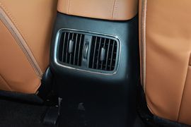 2015款起亚智跑2.0L自动两驱版GLS