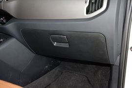 2015款起亚智跑2.0L自动两驱版GLS
