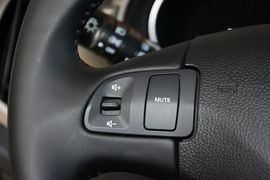 2015款起亚智跑2.0L自动两驱版GLS
