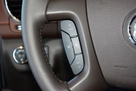 2014款别克昂科雷3.6L四驱智享旗舰型