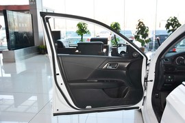 2014款本田雅阁2.0EX豪华版