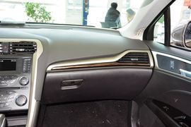 2013款福特蒙迪欧2.0L