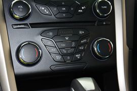 2013款福特蒙迪欧2.0L
