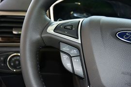 2013款福特蒙迪欧2.0L