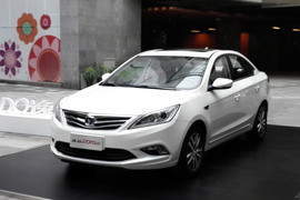 2015款长安CS35/致尚XT/逸动上市发布会