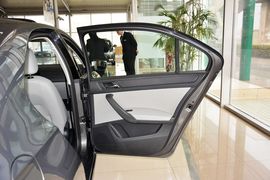 2015款斯柯达昕锐1.6L手动智选型