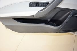 2015款斯柯达昕锐1.6L手动智选型