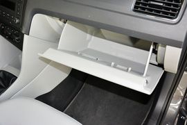 2015款斯柯达昕锐1.6L手动智选型