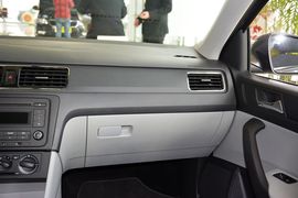 2015款斯柯达昕锐1.6L手动智选型