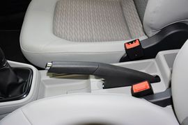 2015款斯柯达昕锐1.6L手动智选型