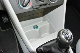 2015款斯柯达昕锐1.6L手动智选型