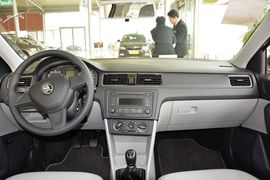 2015款斯柯达昕锐1.6L手动智选型