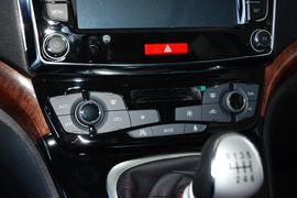 2014款哈弗H6运动版1.5T手动两驱精英型