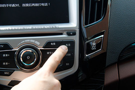 2015款比亚迪速锐外出试驾