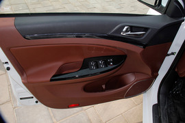 2015款比亚迪速锐外出试驾