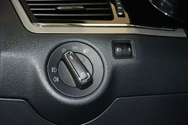 2014款大众宝来1.6L自动舒适型