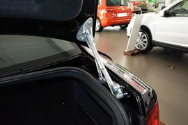 2012款大众辉腾3.6L尊享定制型