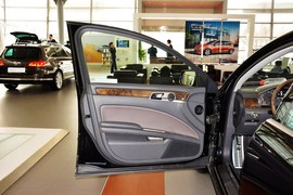 2012款大众辉腾3.6L尊享定制型