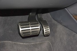 2012款大众辉腾3.6L尊享定制型