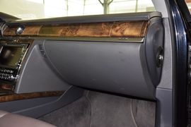 2012款大众辉腾3.6L尊享定制型