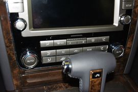 2012款大众辉腾3.6L尊享定制型