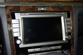 2012款大众辉腾3.6L尊享定制型