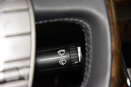 2012款大众辉腾3.6L尊享定制型