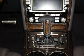 2012款大众辉腾3.6L尊享定制型