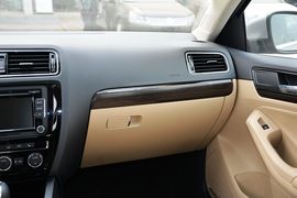 2015款大众速腾230TSI