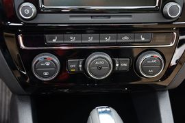 2015款大众速腾230TSI