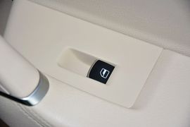 2015款大众迈腾1.8TSI领先型