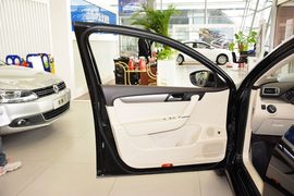 2015款大众迈腾1.8TSI领先型
