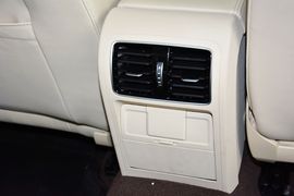 2015款大众迈腾1.8TSI领先型