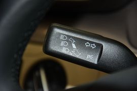 2015款大众迈腾1.8TSI领先型