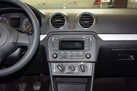 2015款大众捷达1.4L手动舒适型