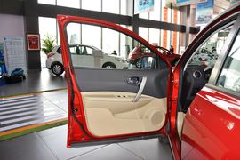 2015款日产逍客2.0XV