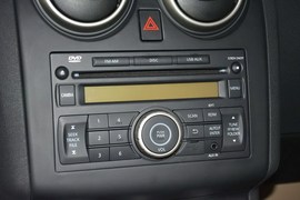 2015款日产逍客2.0XV