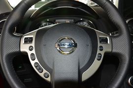 2015款日产逍客2.0XV