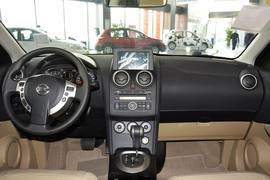 2015款日产逍客2.0XV