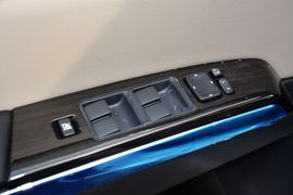 2015款马自达8