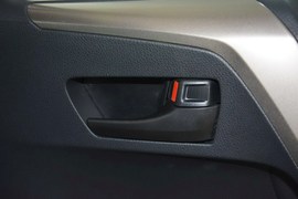 2015款丰田RAV4