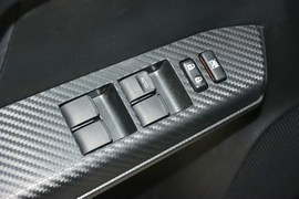 2015款丰田RAV4