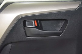 2015款丰田RAV4