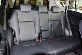 2015款丰田RAV4