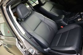 2015款丰田RAV4