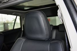 2015款丰田RAV4