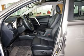 2015款丰田RAV4