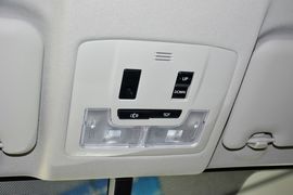 2015款丰田RAV4